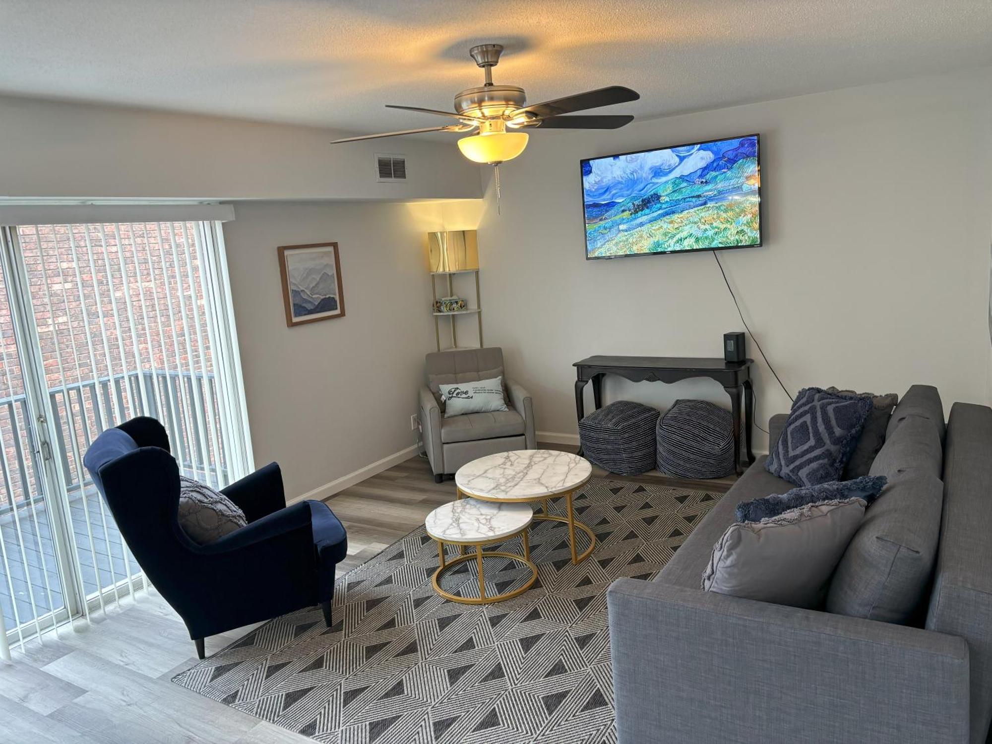 Peaceful Park 2 Bedroom Remodeled Family Suite Granite City المظهر الخارجي الصورة
