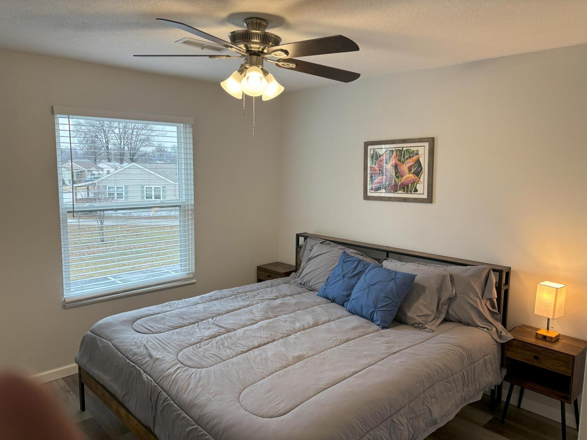 Peaceful Park 2 Bedroom Remodeled Family Suite Granite City المظهر الخارجي الصورة